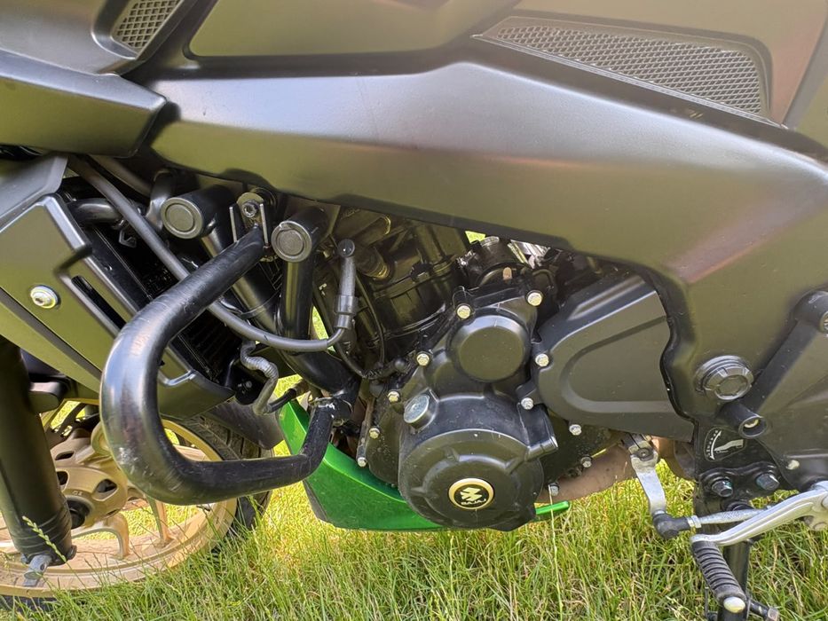Bajaj Dominar 400