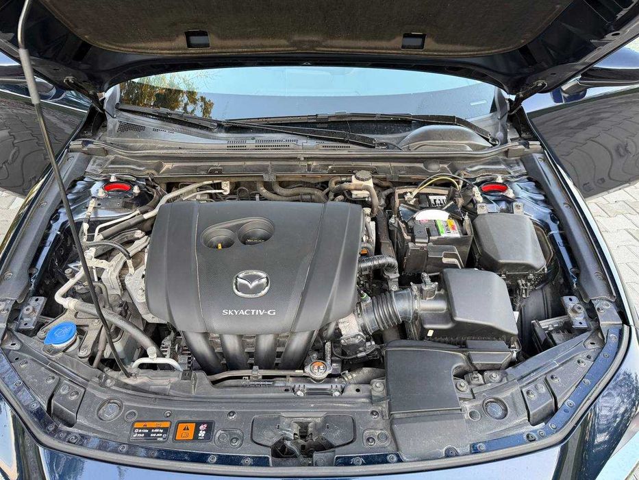 авто Mazda 3 2020  седан USA ціла