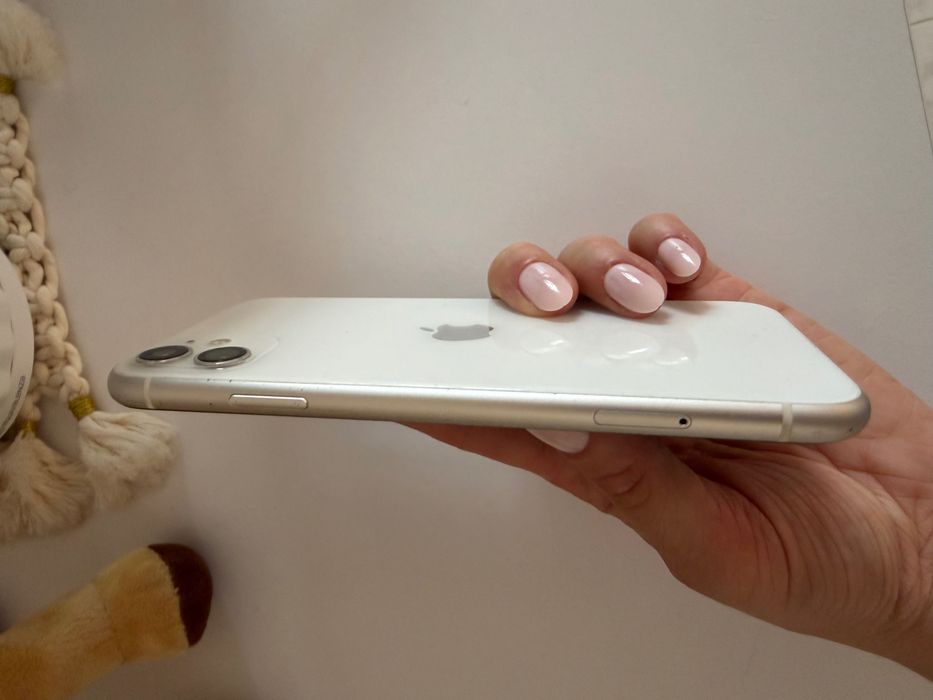 iPhone 11 - com ecrã partido