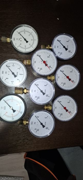 Manometry 10 i 16 bar