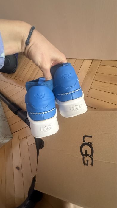 Кроссовки ugg 35-36 размер