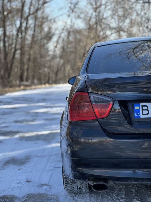 BMW 3 Series 2009