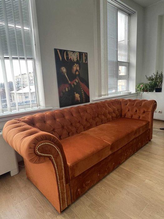 Продам гарний відновлений диван