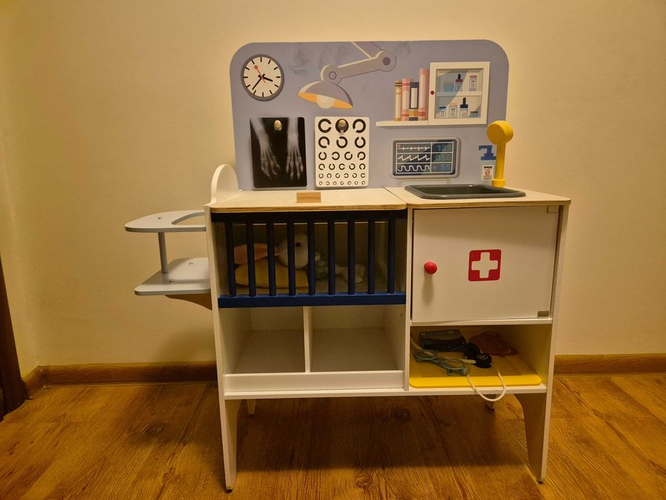Drewniany Szpital/klinika lidl