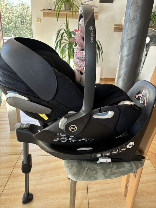Cybex Cloud Z i-Size fotelik samochodowy i baza isofix
