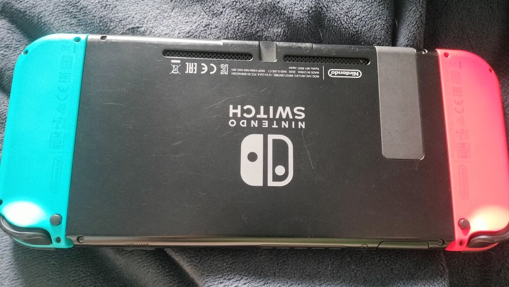 Konsola Nintendo switch z grami