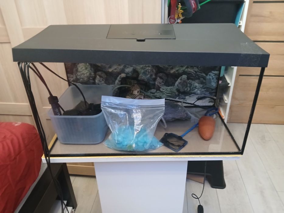 Akwarium 54l z szafką
