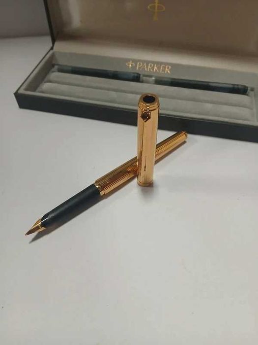 Caneta Fountain Parker 95 Gold Plated Fileté - Nova na caixa