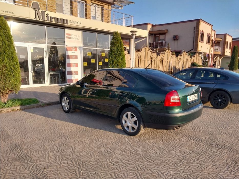 Машина у горпому стані усе зроблено по ходові і двигун