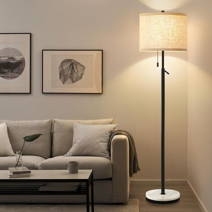 GyroVu lampa podłogowa regulowana wysokość marmurowy design – Czarna