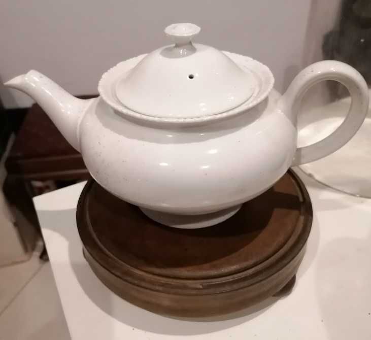 Vista Alegre Porcelain Teapot