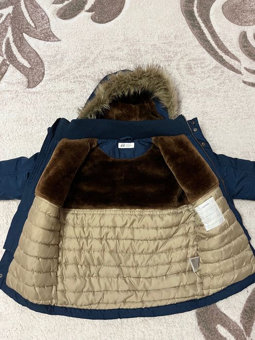 Тепла куртка на зиму фірми H&M для хлопчика