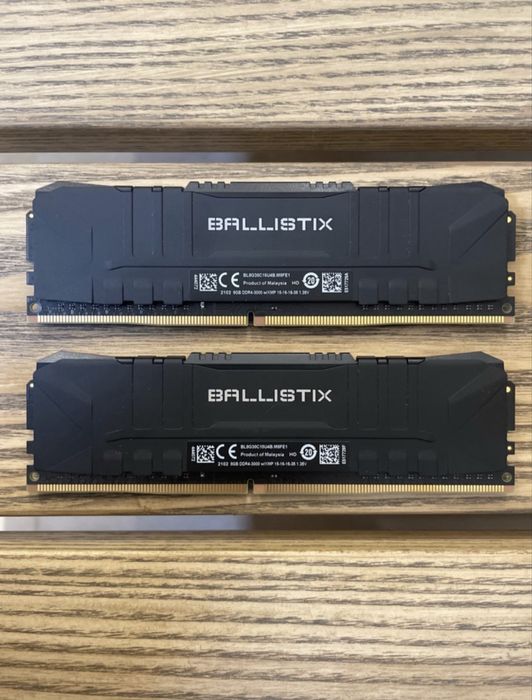 Crucial Ballistix DDR4-3000 16GB (2x8GB) ігрова оперативна пам'ять