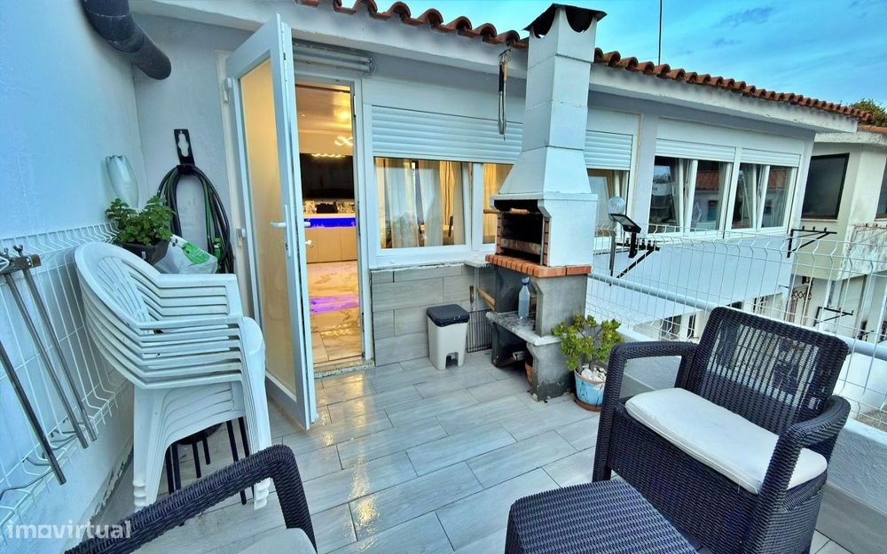 Andar Moradia T3 com terraço e Churrasqueira