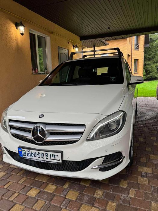 Mercedes-Benz B 250E