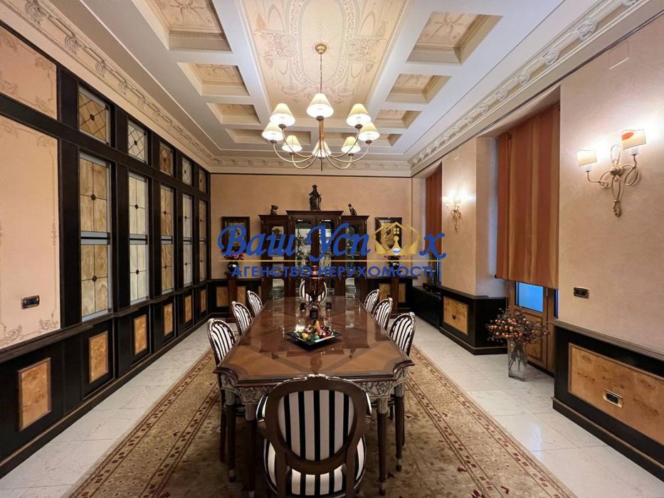 Продаж пентхауса с  ремонтом в центре Киева. Льва Толстого