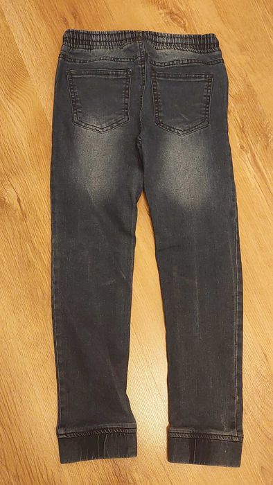 Spodnie jeansowe granatowe 134 dżinsy jeans chłopiec