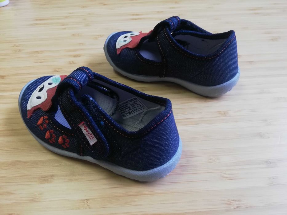Superfit kapcie, rozm. 22, buciki do żłobka/przedszkola, na gwarancji