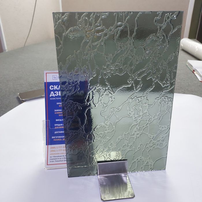 Стекло Дельта для межкомнатных дверей (цвет графит или серый)