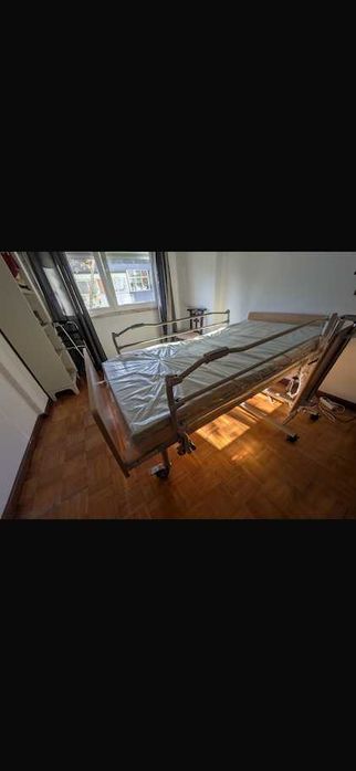 Cama hospitalar articulada nova