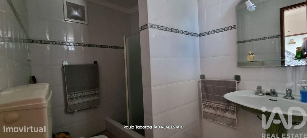 Moradia em banda T3 em Santiago Maior de 126 m2