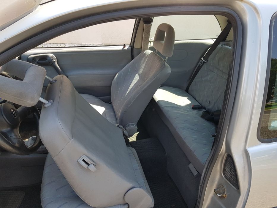 Opel Corsa B Swing 1995 - 2 portas - Ótimo estado