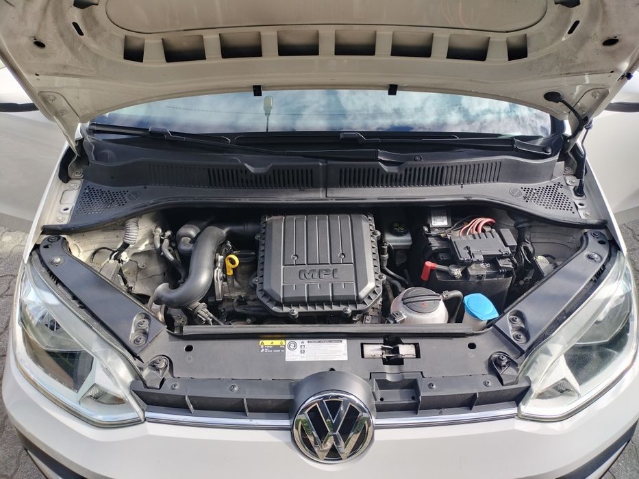 Volkswagen Up! 1.0 BMT Move! (2017) – 5 Portas, Económico!