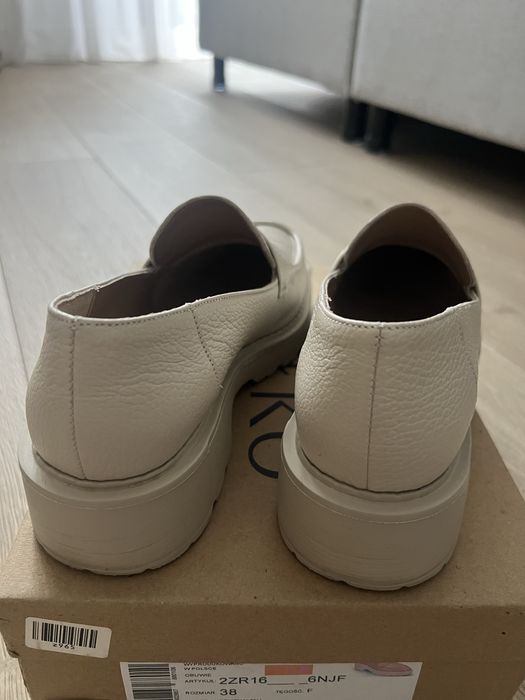 Skórzane loafersy Ryłko, rozm 38