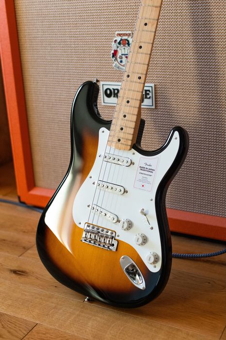 Fender Japan Traditional 50s Stratocaster Maple 2Color Sunburst (NOWY)