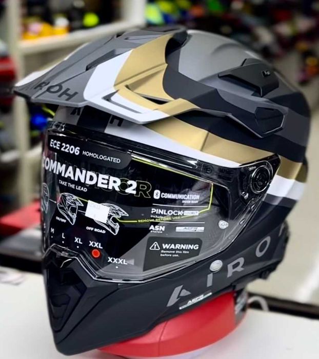 Capacete NOVO Airoh Commander 2 Doom Gold (38% Desconto) Em XS e 3XL