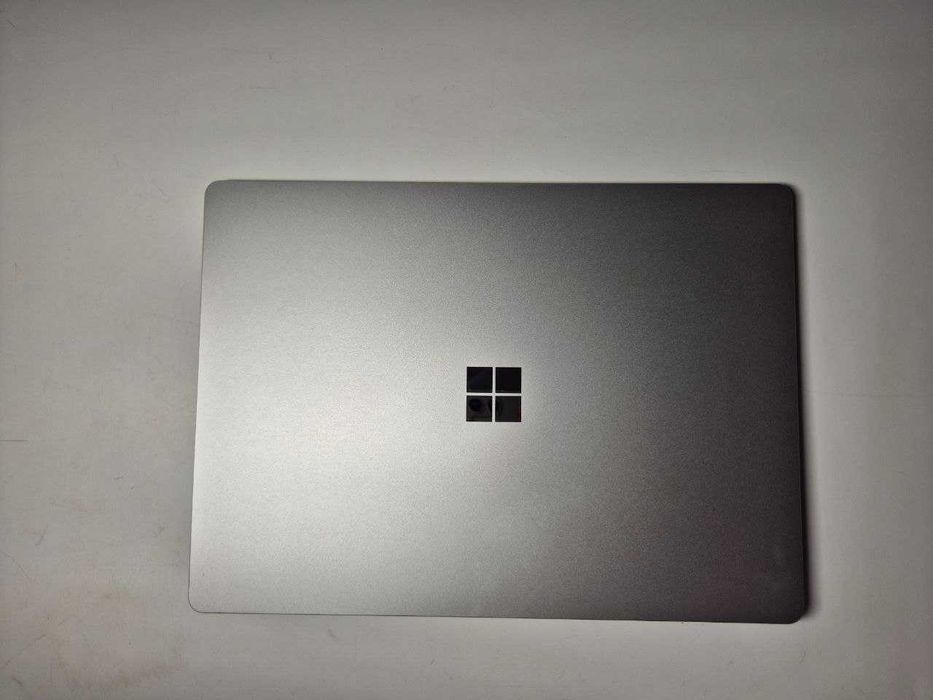 Surface laptop 3 13.3' 2K Intel i5-1035G7, Ram 8 Gb, SSD 256 Gb