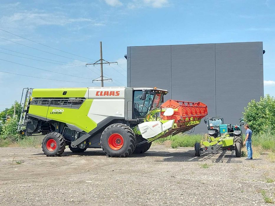 Комбайн CLAAS LEXION 6700
