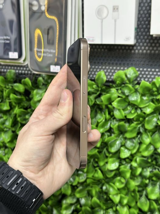 iPhone 16 Pro 128 gb акб 100% desert neverlock телефон айфон золотий