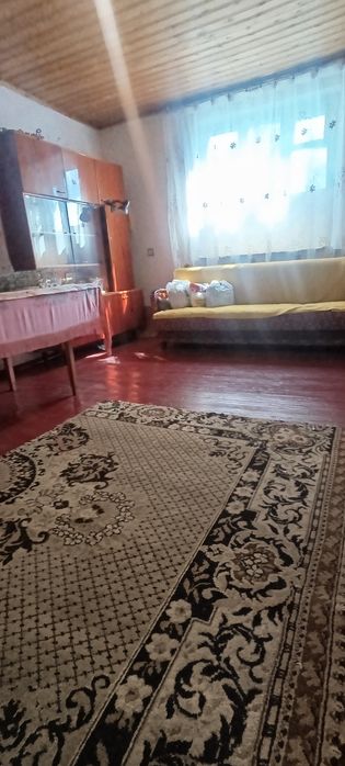 Продається будинок в  5 км від Житомира.