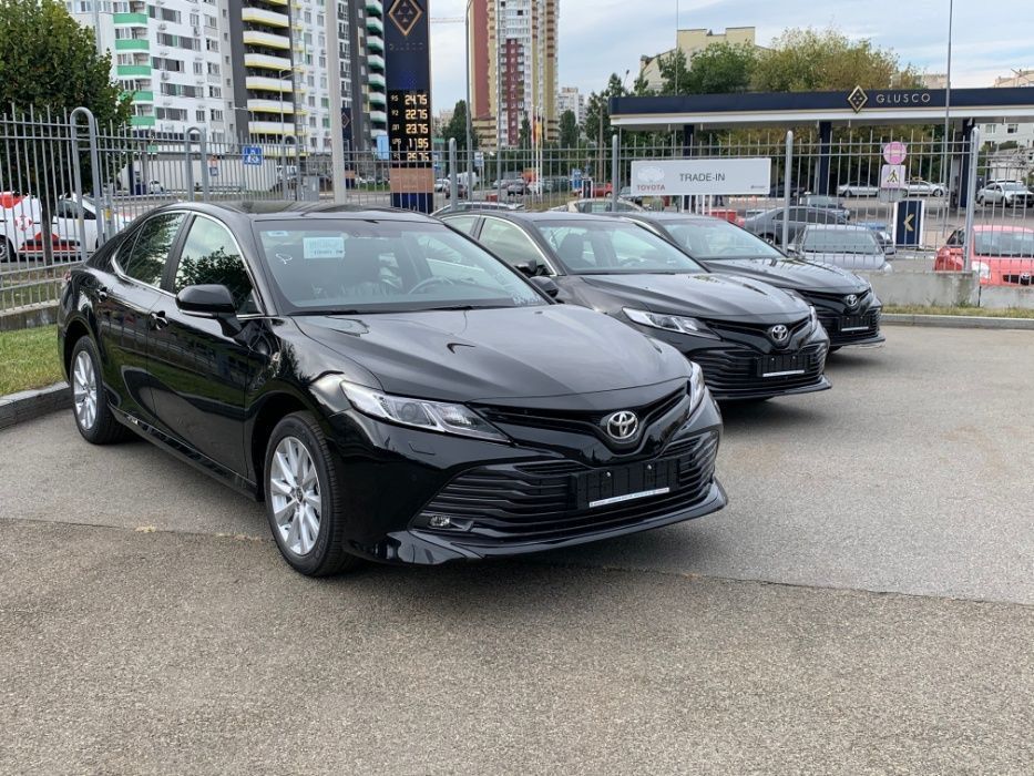 Аренда авто с правом выкупа Киев Toyota Camry 2020 год