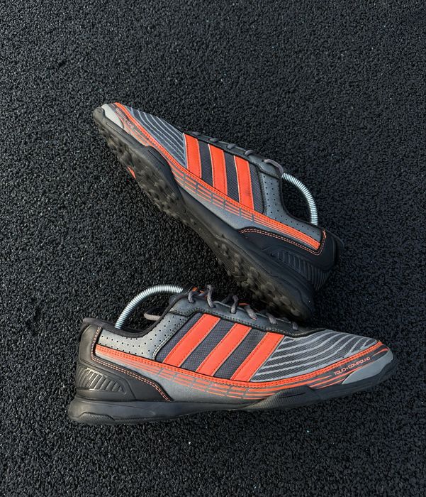 Легендарные футбольные сороконожки Adidas adi5 46 размер