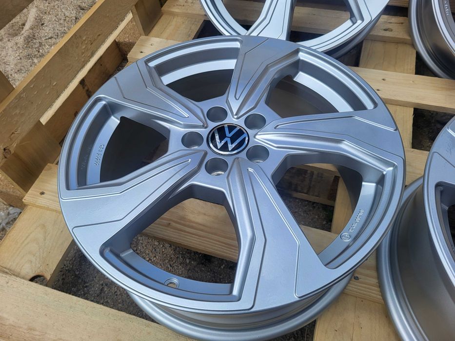 [949] NOWE! felgi aluminiowe VW 17 cali 7Jx17 5x100 et 51 OKAZJA!