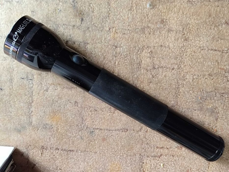 amerykańska latarka Maglite