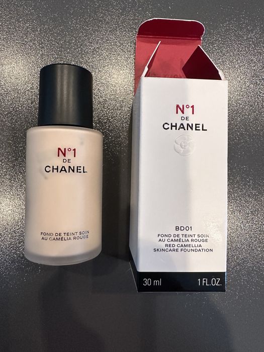 Chanel rewitalizujący, ochronny, wygładzający podklad.