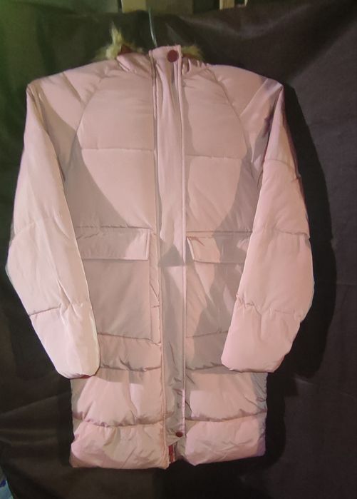 Продам куртка Reserved на 152см