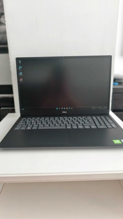 Dell Vostro 5590 i7-10510U