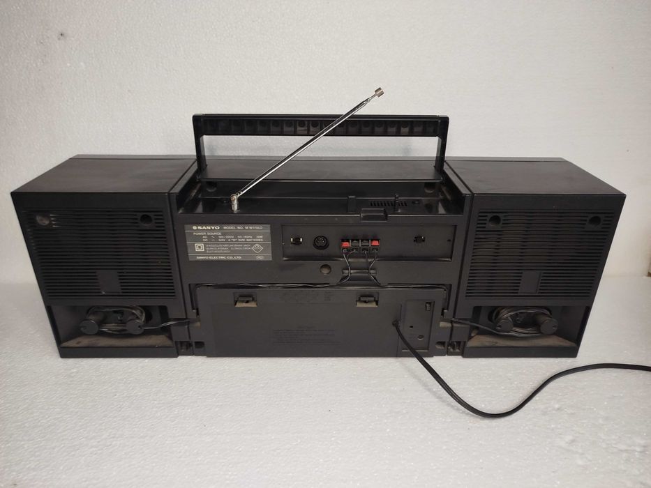 Magnetofon Kasetowy z radiem SANYO W170LO