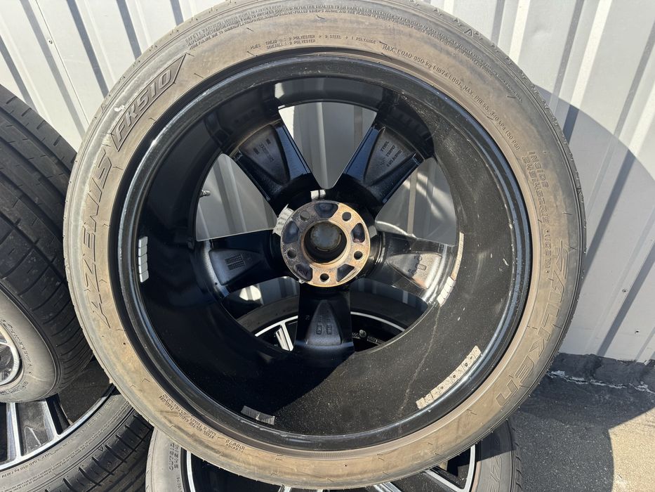 Комплект дисків з літньою резиною 245/45R19
