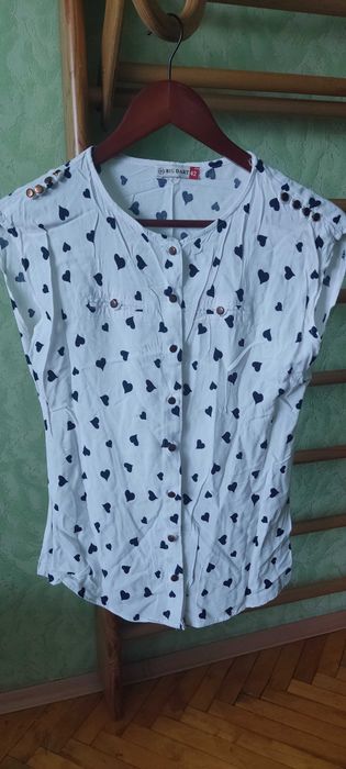 Жіночі сорочки та футболки