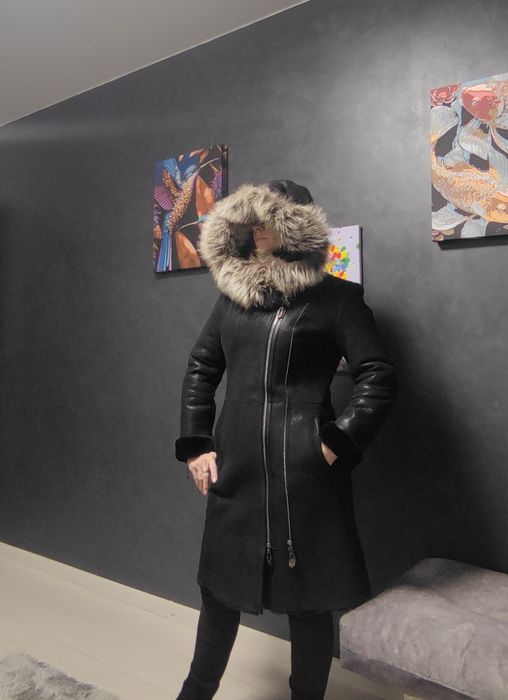 Дубленка натуральна нова, дуже тепла