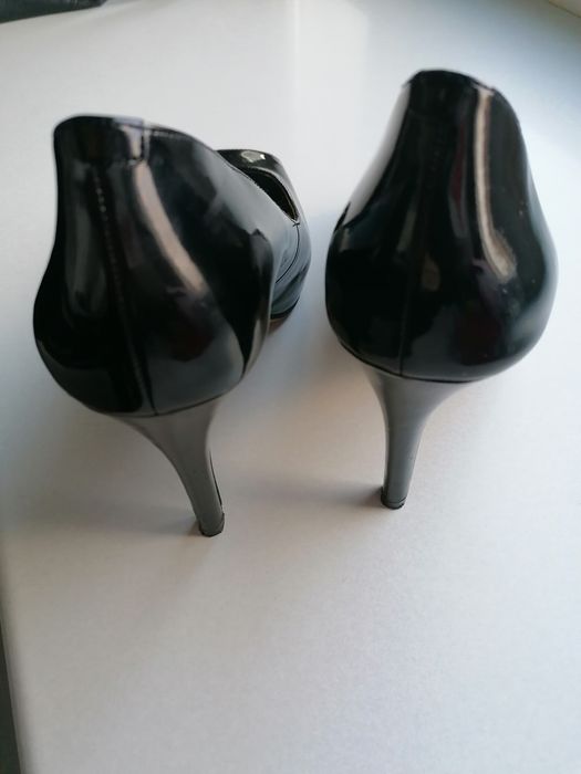 Szpilki Jessica Simpson r. 39