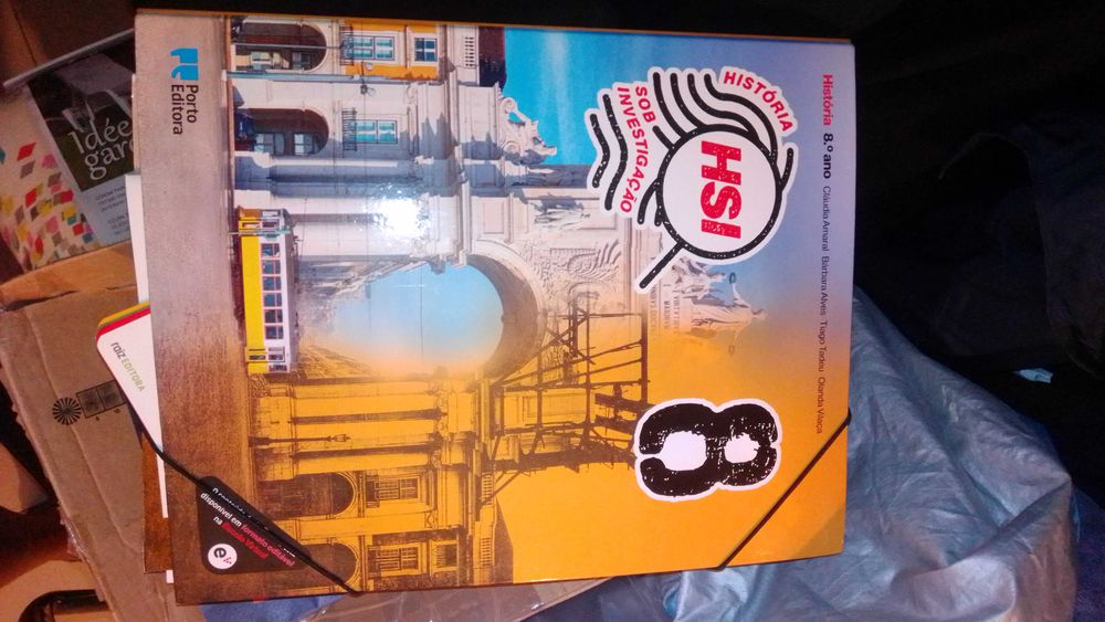 Dossier do professor HSI: História Sob Investigação - 8.º Ano