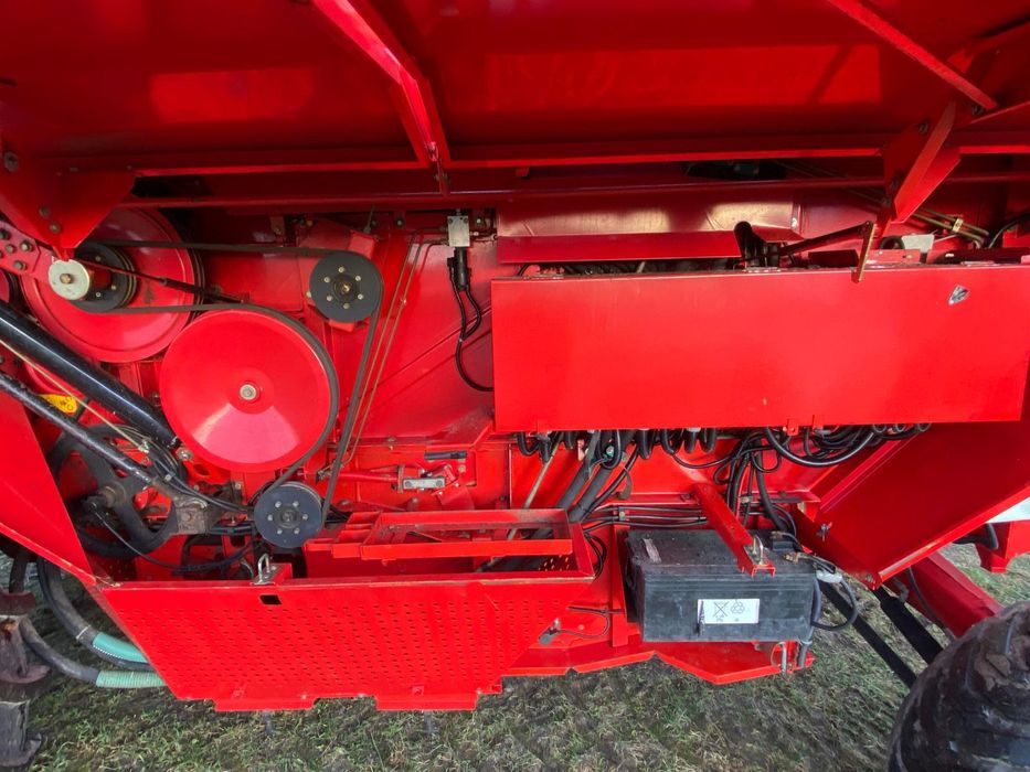 Kombajn Massey Ferguson 36 Rotary Separator RS  z Niemiec Klima