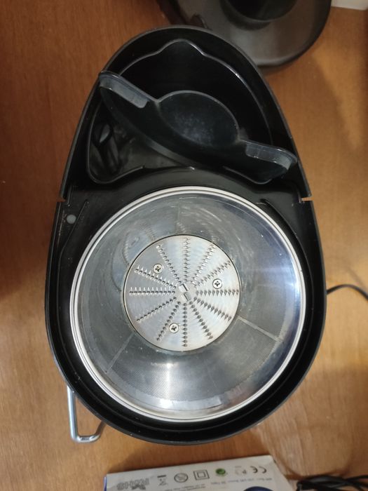 Соковижималка Scarlett SC-1015 б/в