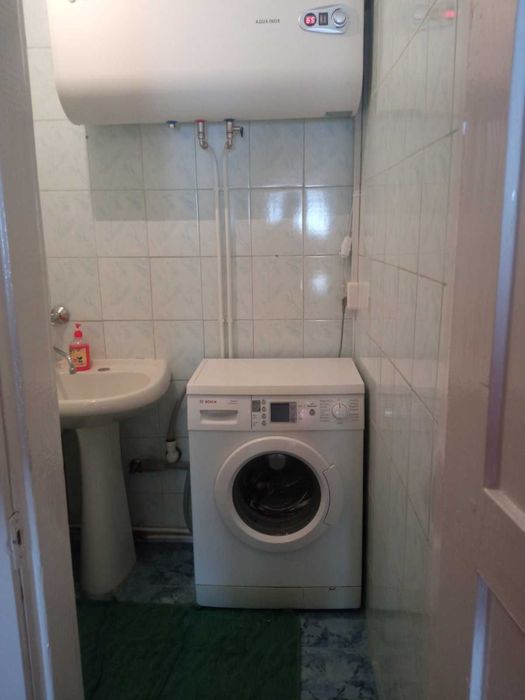 Здаються місця в квартирі для студенток ОА